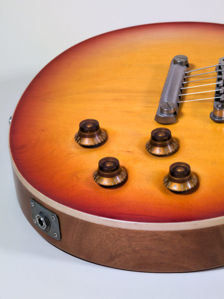 Orca ’59 Cherry Sunburst Brazilian Rosewood