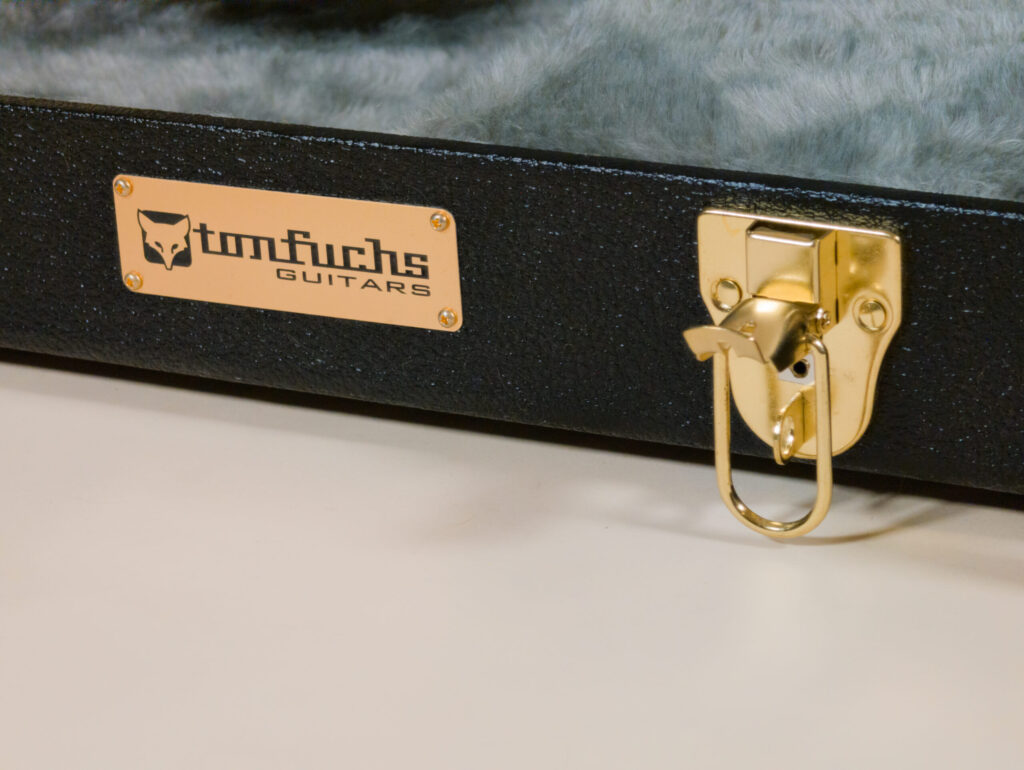 Bulldog Custom Zirikote Neck