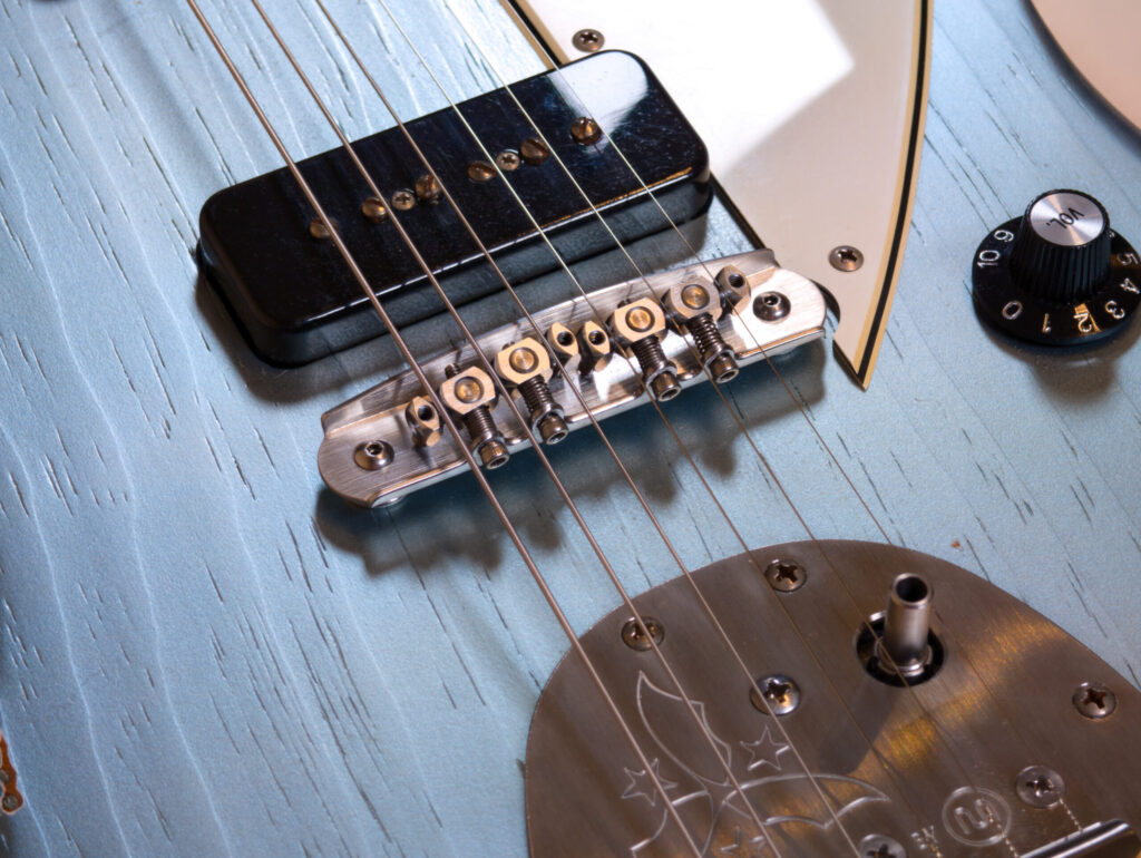 Voltur J Ice Blue Metallic