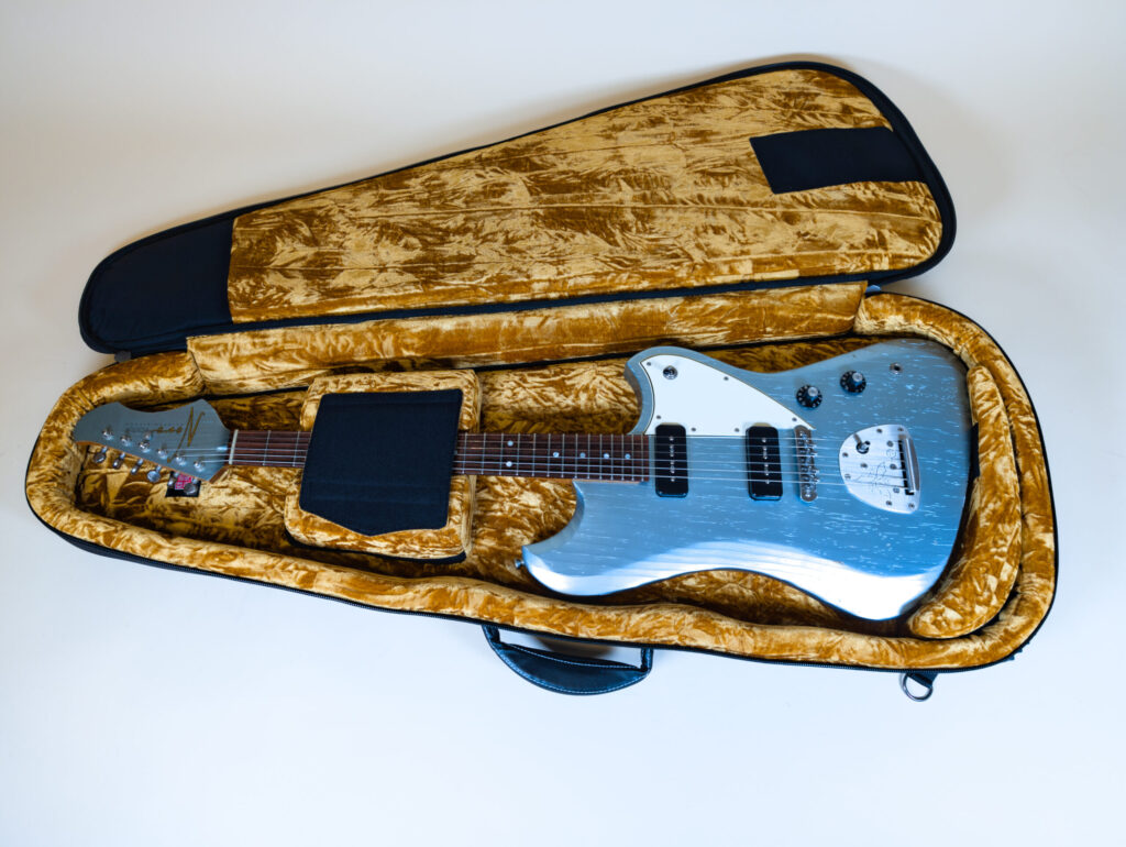 Voltur J Ice Blue Metallic