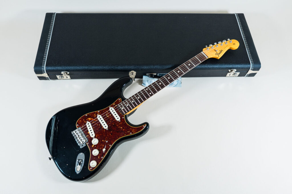 Custom Postmodern Stratocaster Aged Black Dual Mag