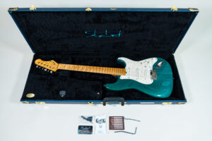 Lynx Translucent Teal Flame Maple Neck